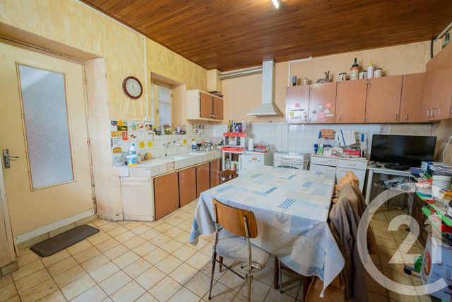 Appartement à vendre - 5 pièces - 75.0 m2 - SAUJON - 17 - POITOU-CHARENTES - Century 21 Agence De La Seudre