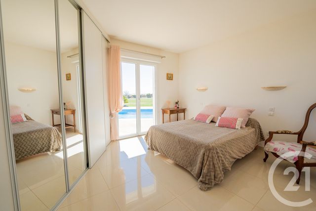 maison à vendre - 8 pièces - 220.0 m2 - ARCES - 17 - POITOU-CHARENTES - Century 21 Agence De La Seudre