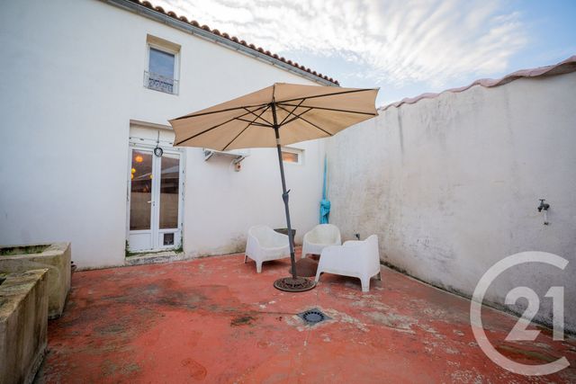 maison à vendre - 7 pièces - 178.0 m2 - SABLONCEAUX - 17 - POITOU-CHARENTES - Century 21 Agence De La Seudre