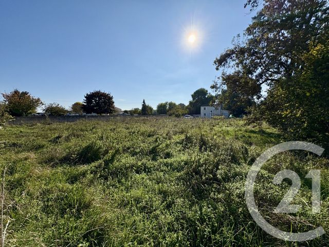 Terrain à vendre LA CLISSE