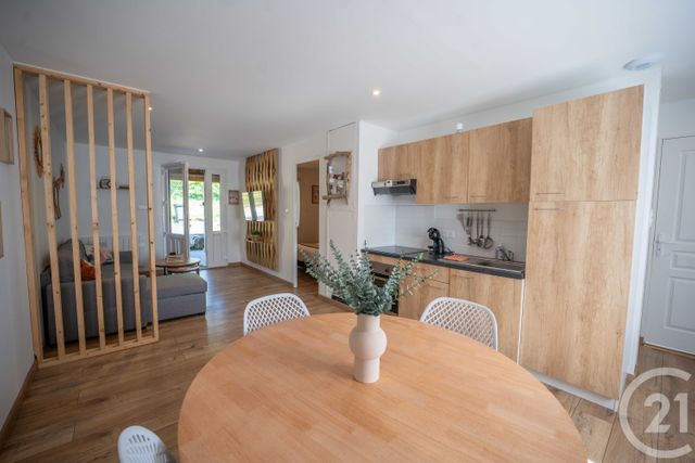 maison à vendre - 7 pièces - 164.0 m2 - JULIENNE - 16 - POITOU-CHARENTES - Century 21 Agence De La Seudre