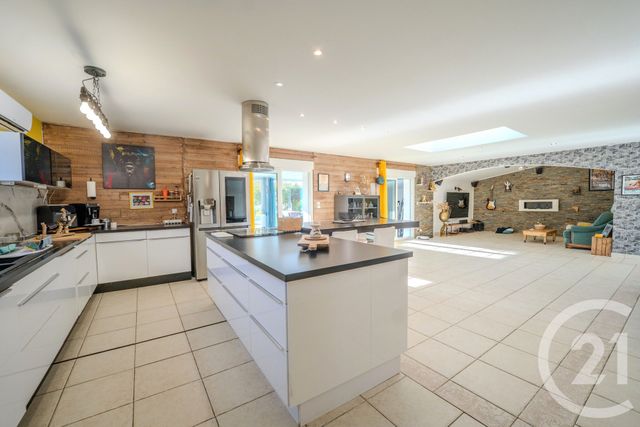 maison à vendre - 8 pièces - 167.0 m2 - SAUJON - 17 - POITOU-CHARENTES - Century 21 Agence De La Seudre