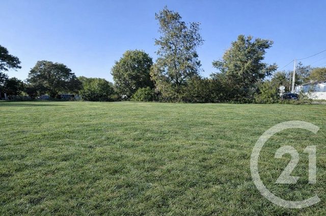 Terrain à vendre LA CLISSE