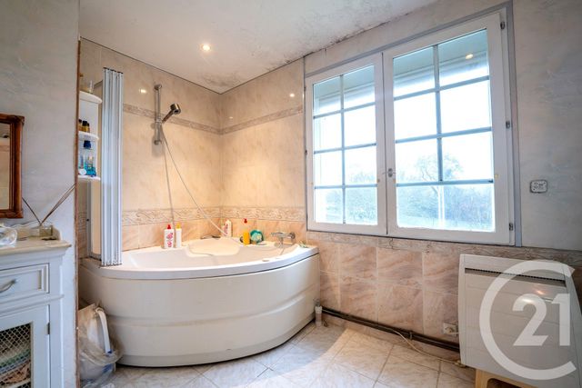 maison à vendre - 8 pièces - 181.0 m2 - MEDIS - 17 - POITOU-CHARENTES - Century 21 Agence De La Seudre