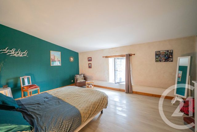 maison à vendre - 6 pièces - 240.0 m2 - LE CHAY - 17 - POITOU-CHARENTES - Century 21 Agence De La Seudre