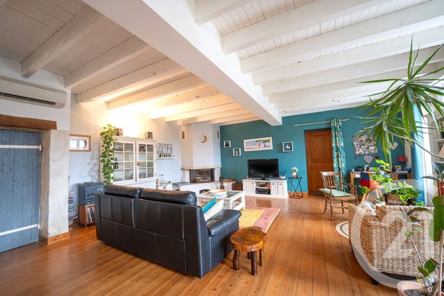 maison à vendre - 6 pièces - 240.0 m2 - LE CHAY - 17 - POITOU-CHARENTES - Century 21 Agence De La Seudre