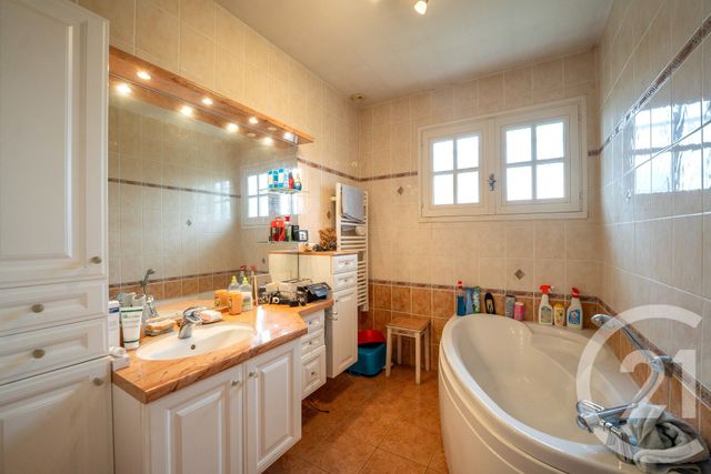 maison à vendre - 5 pièces - 99.0 m2 - SAUJON - 17 - POITOU-CHARENTES - Century 21 Agence De La Seudre