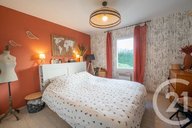 maison à vendre - 3 pièces - 75.0 m2 - ST JEAN D ANGLE - 17 - POITOU-CHARENTES - Century 21 Agence De La Seudre