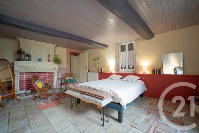 maison à vendre - 10 pièces - 296.0 m2 - ST ROMAIN DE BENET - 17 - POITOU-CHARENTES - Century 21 Agence De La Seudre