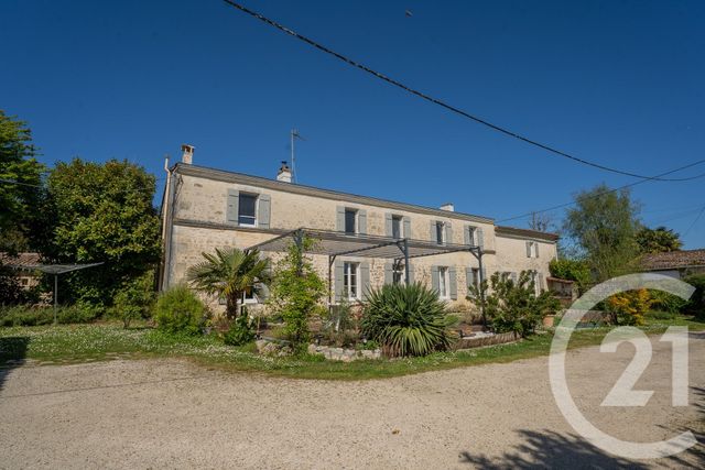 maison à vendre - 10 pièces - 296.0 m2 - ST ROMAIN DE BENET - 17 - POITOU-CHARENTES - Century 21 Agence De La Seudre