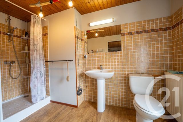 maison à vendre - 10 pièces - 296.0 m2 - ST ROMAIN DE BENET - 17 - POITOU-CHARENTES - Century 21 Agence De La Seudre