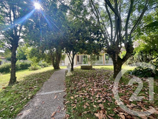 maison à vendre - 5 pièces - 117.0 m2 - MESCHERS SUR GIRONDE - 17 - POITOU-CHARENTES - Century 21 Agence De La Seudre