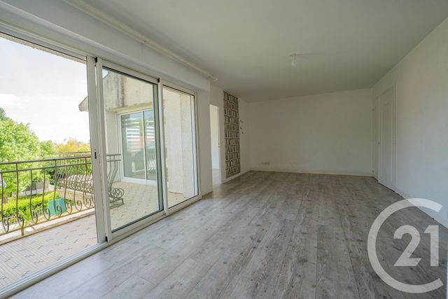 Appartement F4 à vendre - 4 pièces - 82.0 m2 - SAUJON - 17 - POITOU-CHARENTES - Century 21 Agence De La Seudre