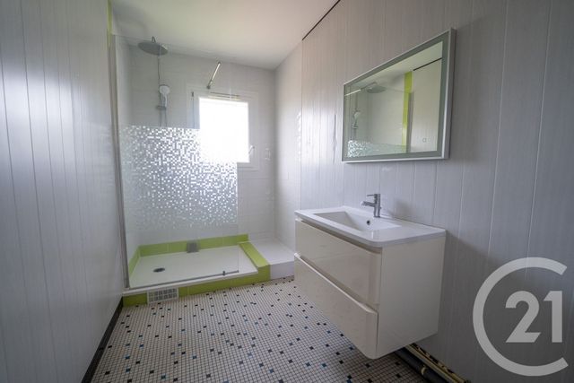 Appartement F4 à vendre - 4 pièces - 82.0 m2 - SAUJON - 17 - POITOU-CHARENTES - Century 21 Agence De La Seudre