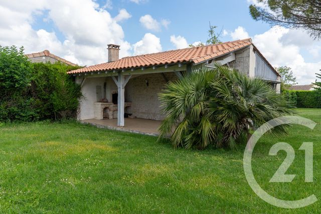 maison à vendre - 5 pièces - 108.67 m2 - SEMUSSAC - 17 - POITOU-CHARENTES - Century 21 Agence De La Seudre