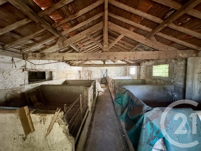 maison à vendre - 11 pièces - 130.0 m2 - ST ROMAIN DE BENET - 17 - POITOU-CHARENTES - Century 21 Agence De La Seudre