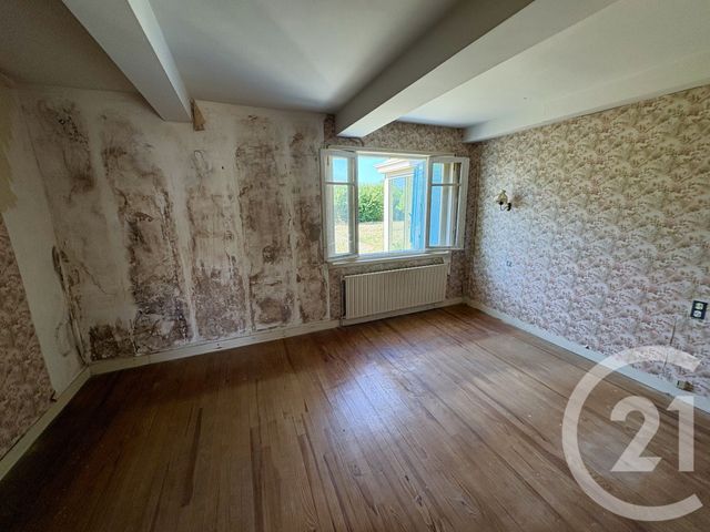 maison à vendre - 11 pièces - 130.0 m2 - ST ROMAIN DE BENET - 17 - POITOU-CHARENTES - Century 21 Agence De La Seudre