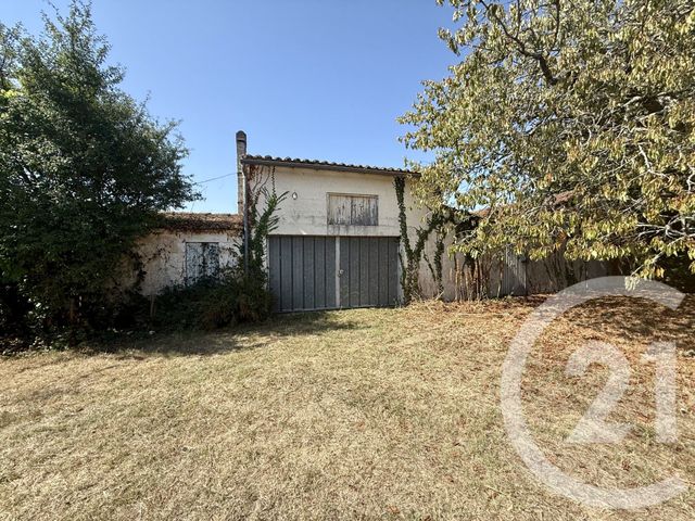 maison à vendre - 11 pièces - 130.0 m2 - ST ROMAIN DE BENET - 17 - POITOU-CHARENTES - Century 21 Agence De La Seudre
