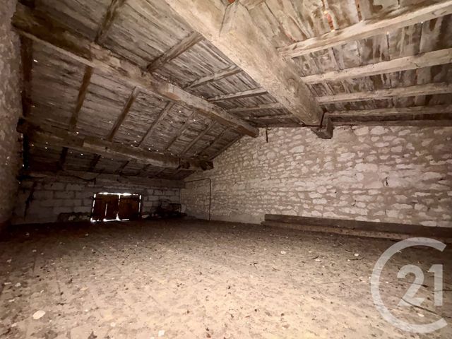 maison à vendre - 11 pièces - 130.0 m2 - ST ROMAIN DE BENET - 17 - POITOU-CHARENTES - Century 21 Agence De La Seudre