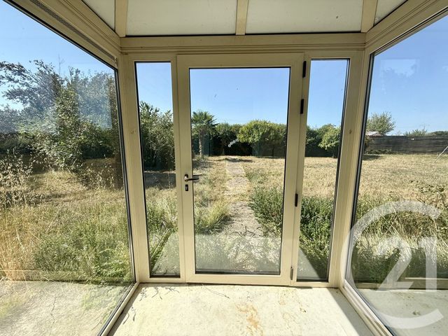 maison à vendre - 11 pièces - 130.0 m2 - ST ROMAIN DE BENET - 17 - POITOU-CHARENTES - Century 21 Agence De La Seudre