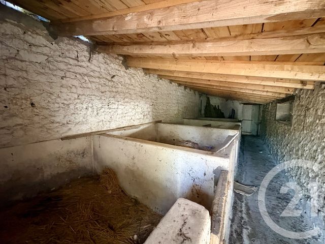 maison à vendre - 11 pièces - 130.0 m2 - ST ROMAIN DE BENET - 17 - POITOU-CHARENTES - Century 21 Agence De La Seudre