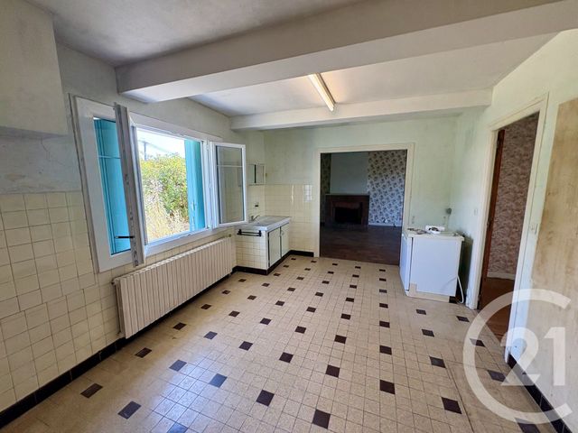 maison à vendre - 11 pièces - 130.0 m2 - ST ROMAIN DE BENET - 17 - POITOU-CHARENTES - Century 21 Agence De La Seudre
