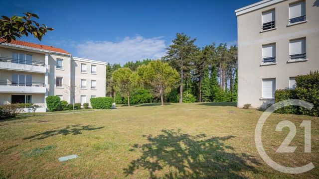 Appartement F2 à vendre - 2 pièces - 47.88 m2 - ROYAN - 17 - POITOU-CHARENTES - Century 21 Agence De La Seudre